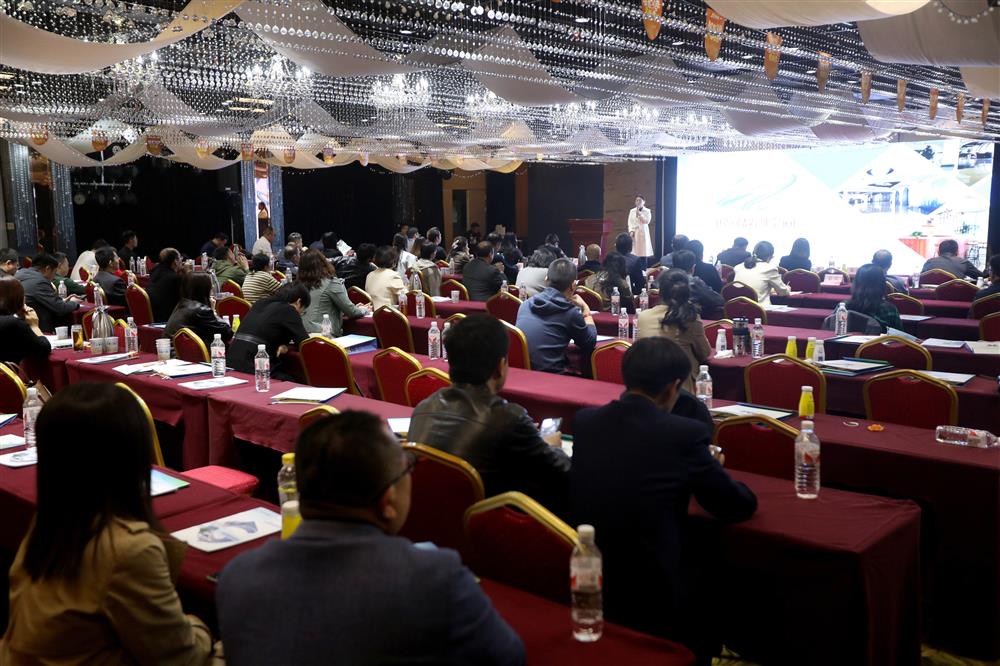 AI賦能產(chǎn)業(yè)生態(tài)！科創(chuàng)投集團旗下銀河數(shù)創(chuàng)空間舉辦濟南科創(chuàng)數(shù)創(chuàng)生態(tài)大會